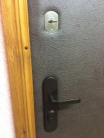 после ремонта двери и замены замков