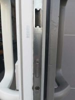 замок в металлопластиковой двери